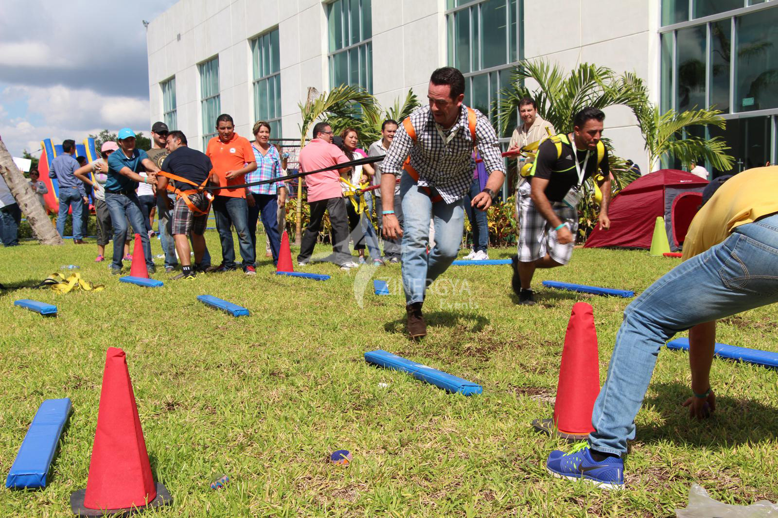 Zinergya Team Building Cancun